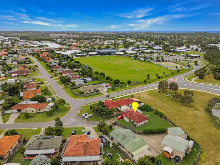 4 Burnett Court, Eli Waters QLD 4655