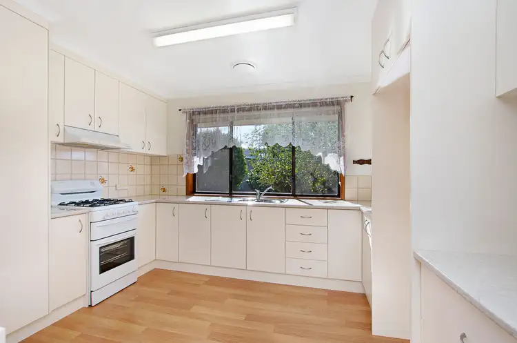 Fifth view of Homely house listing, 9 Wickham Court, Warrnambool VIC 3280