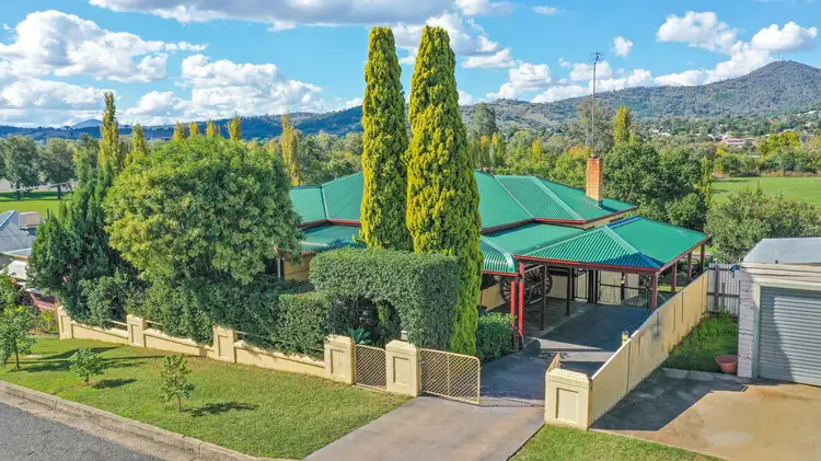 8 Church Street, Tamworth NSW 2340