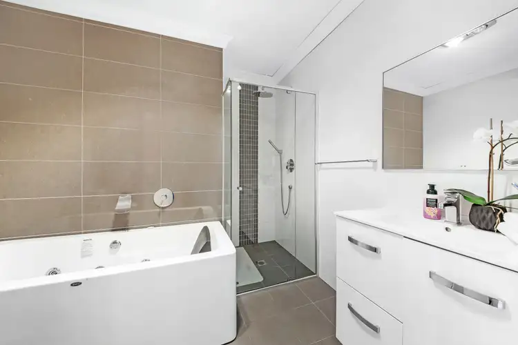 Sixth view of Homely villa listing, 5/7 Beechwood Place, Bass Hill NSW 2197
