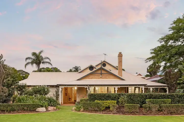 2 Parkvista Grove, Carine WA 6020