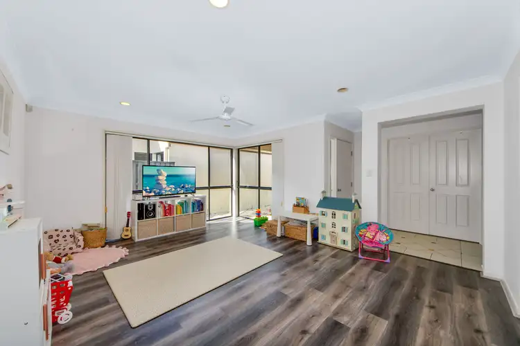 Sixth view of Homely house listing, 8 Blackwattle Circuit, Arundel QLD 4214