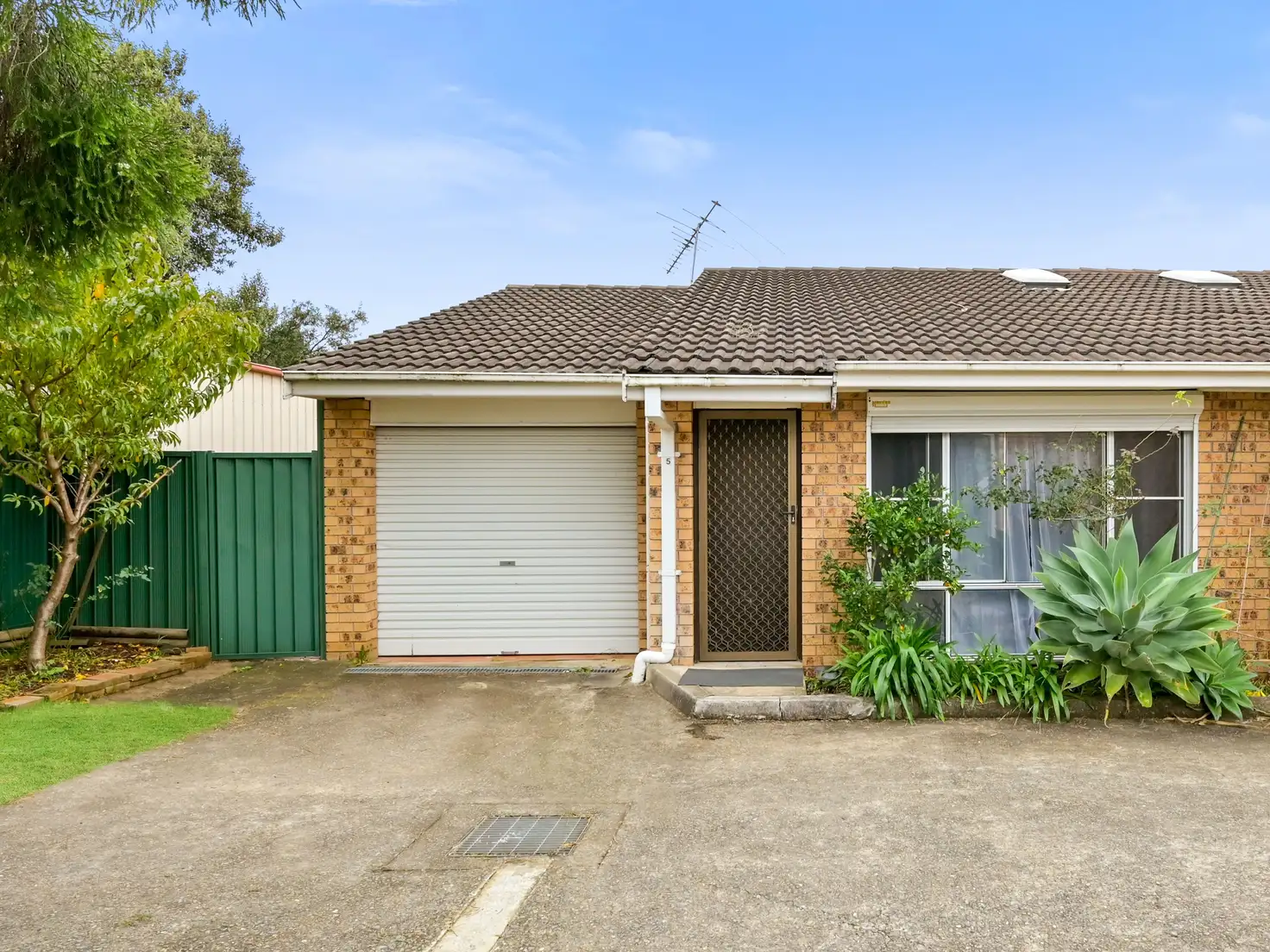 Main view of Homely villa listing, 5/64 Edgar Street, Macquarie Fields NSW 2564