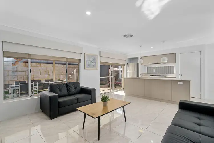9 Commodore Avenue, Clarkson WA 6030