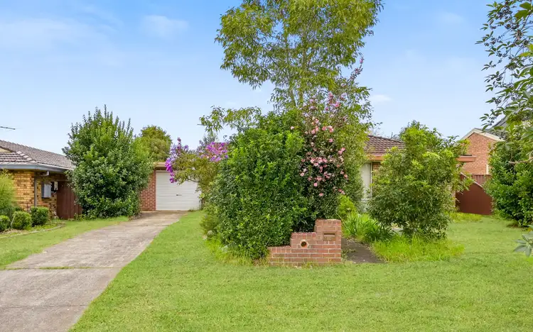 60 Potoroo Avenue, St Helens Park NSW 2560