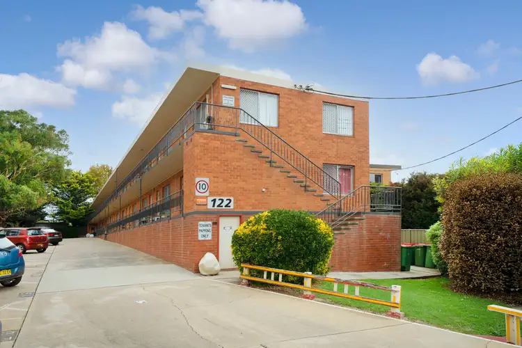 6/122 Henderson Road, Crestwood NSW 2620