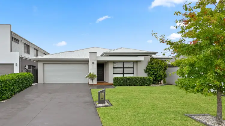 31 Garnsey Way, Oran Park NSW 2570