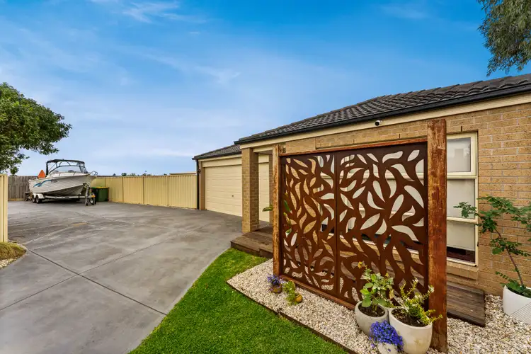 Second view of Homely house listing, 4 Belvedere Drive, Pakenham VIC 3810