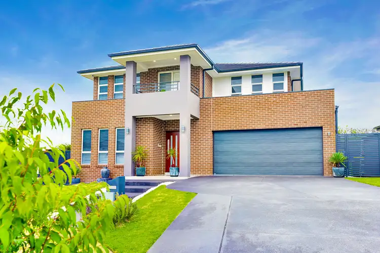 8 Peak Place, Glenmore Park NSW 2745