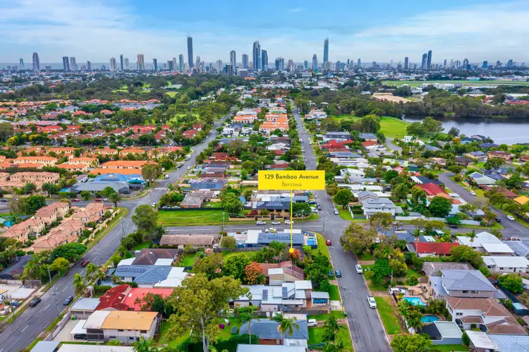 129 Bamboo Avenue, Benowa QLD 4217