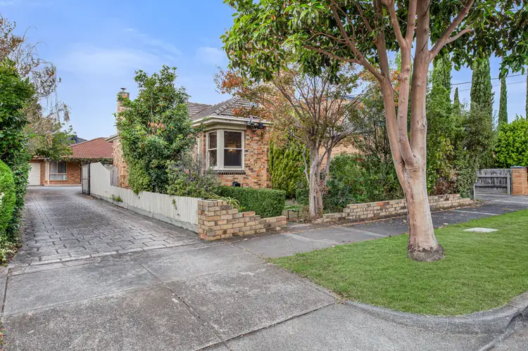 Main view of Homely unit listing, 1/4 Glenmore Grove, Mount Waverley VIC 3149