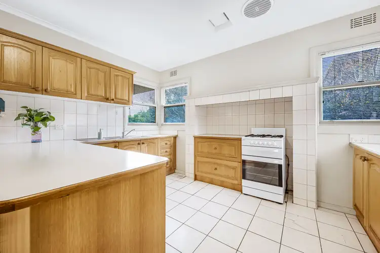 Fourth view of Homely unit listing, 1/4 Glenmore Grove, Mount Waverley VIC 3149
