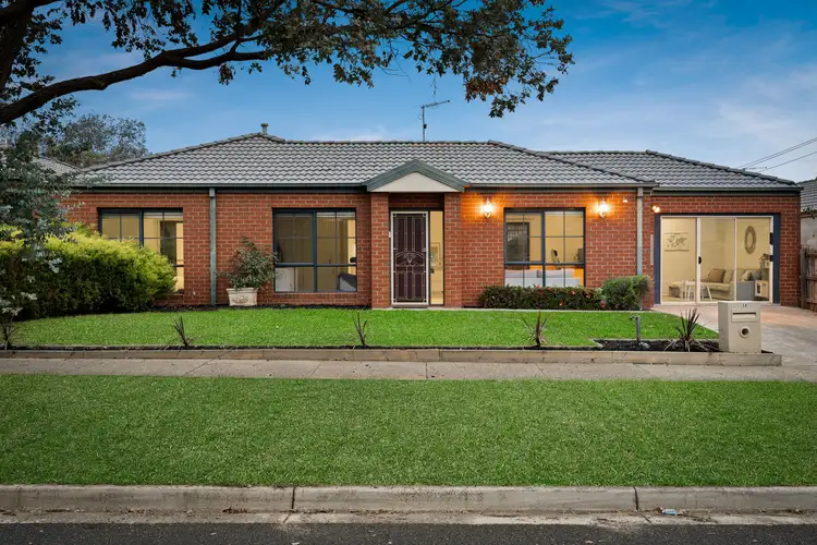 58 Leigh Drive, Pakenham VIC 3810