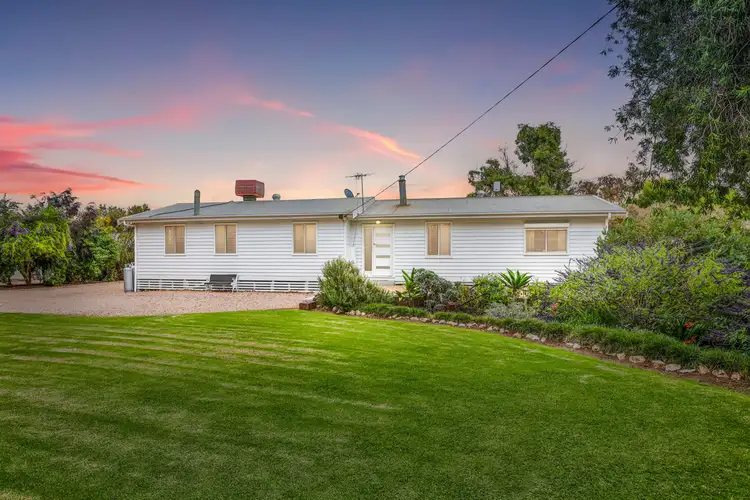 40 Sheoak Avenue, Koorlong VIC 3501