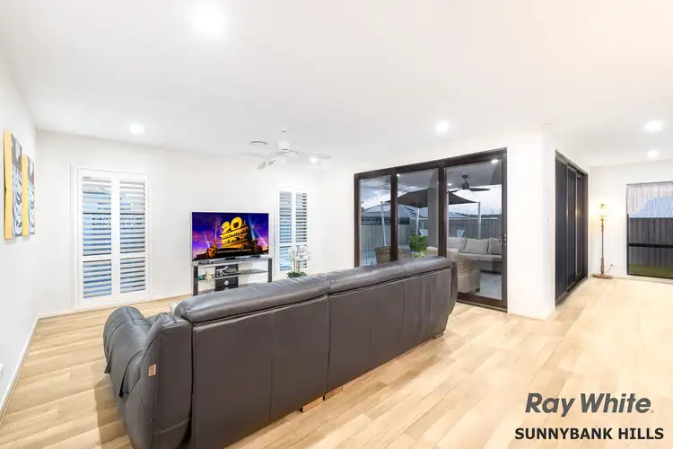 Fifth view of Homely house listing, 6 Southview Crescent, Carindale QLD 4152