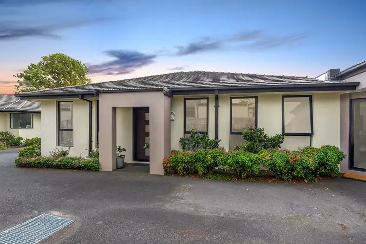 Main view of Homely unit listing, 2/50 Warranilla Avenue, Rosebud VIC 3939