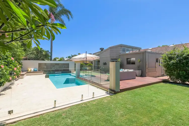4 Darlot Crescent, South Perth WA 6151