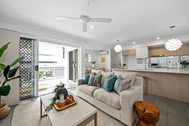 Second view of Homely apartment listing, 6/44 Jackson Street, Hamilton QLD 4007