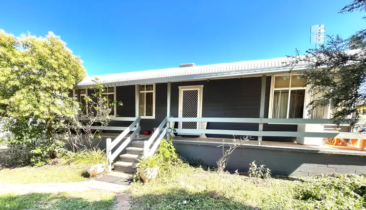 18 Farnell Street, Forbes NSW 2871
