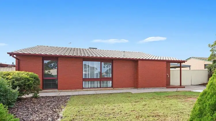 8 Wilterna Crescent