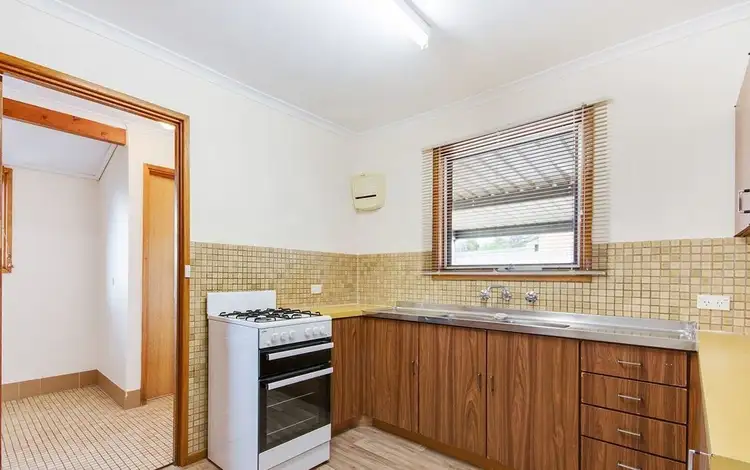 Fifth view of Homely house listing, 8 Wilterna Crescent, Smithfield SA 5114