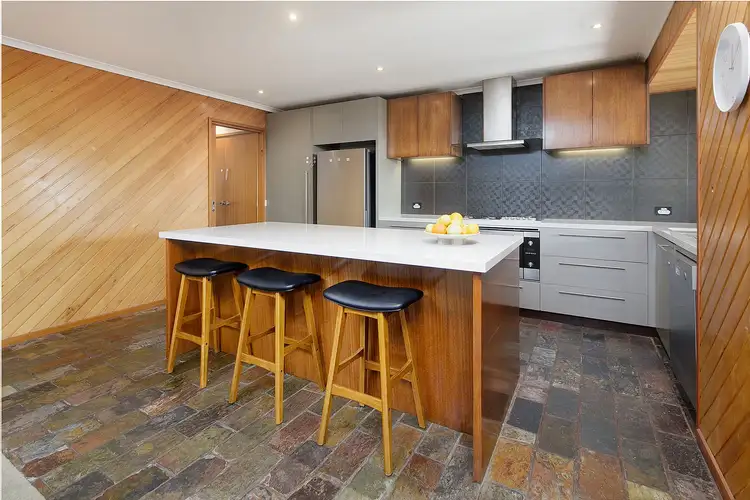 Sixth view of Homely house listing, 2 Airlie Court, Langwarrin VIC 3910