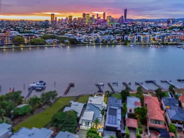 20 Scott Street, Hawthorne QLD 4171