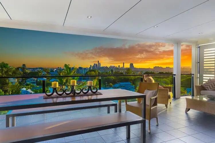 125 Crosby Road, Hamilton QLD 4007