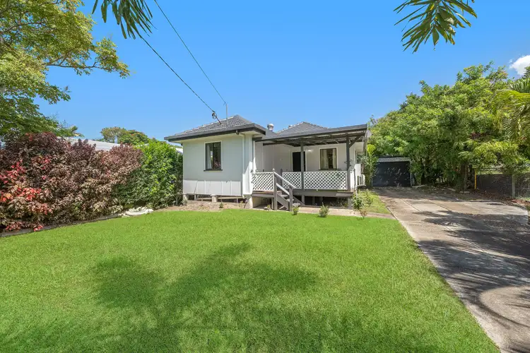 24 Alice Street, Clontarf QLD 4019