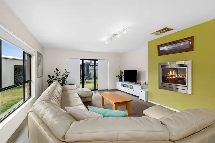 Sixth view of Homely house listing, 15 Glastonbury Place, Ararat VIC 3377