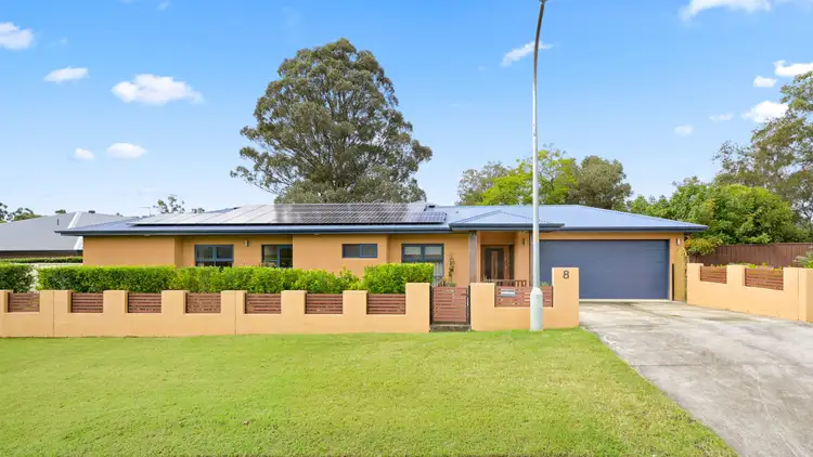 8 Mosely Avenue, South Penrith NSW 2750