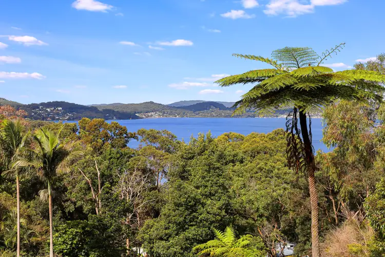 28 Penang Street, Point Clare NSW 2250