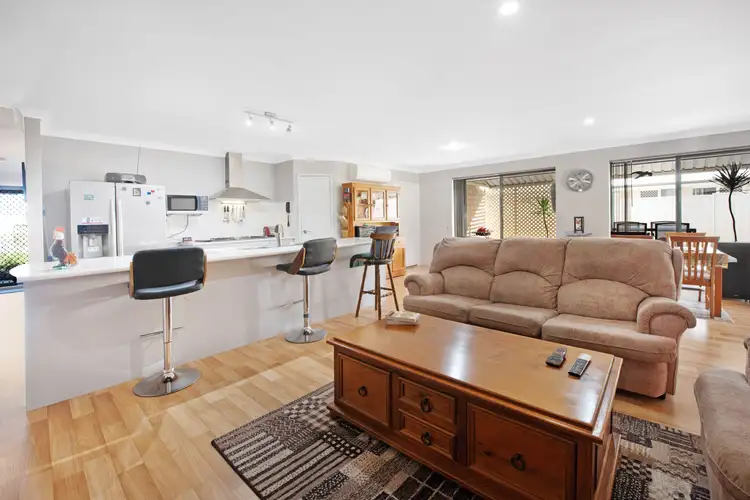 Fifth view of Homely house listing, 4 Pirrotina Link, Waggrakine WA 6530