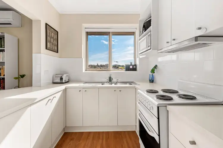 Second view of Homely apartment listing, 20/19 Park Street, Hawthorn VIC 3122