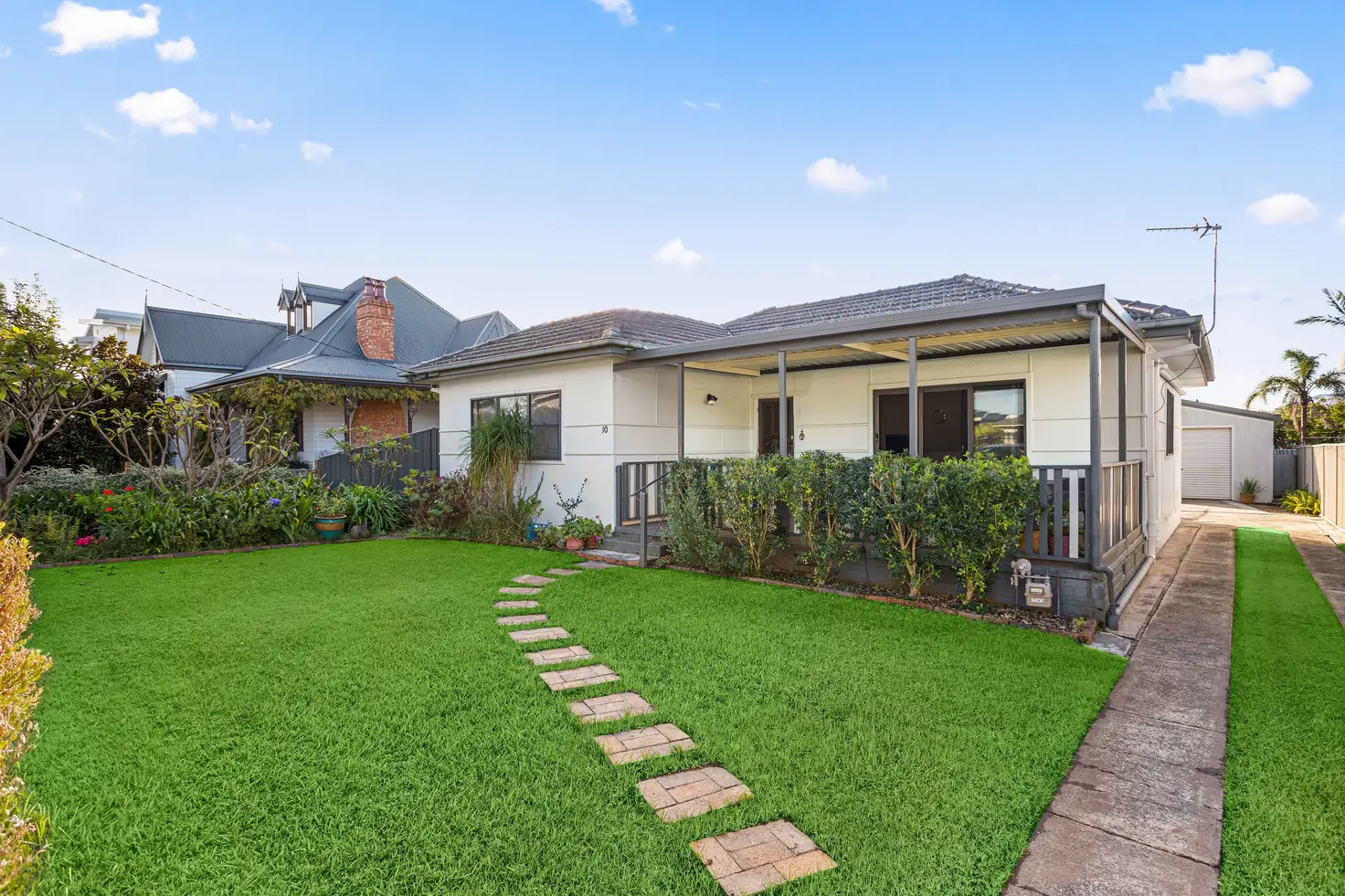 Main view of Homely house listing, 10 Lyne Street, Oak Flats NSW 2529