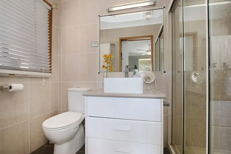 Sixth view of Homely house listing, 18 Park View Close, Wodonga VIC 3690