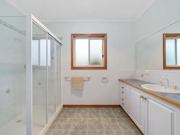 Fifth view of Homely house listing, 5 Bourke Drive, Benalla VIC 3672