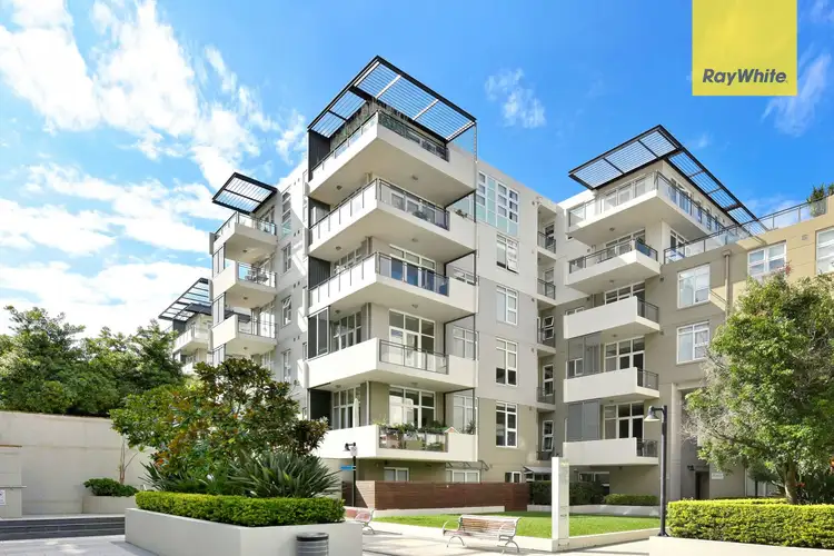 25 Angas Street