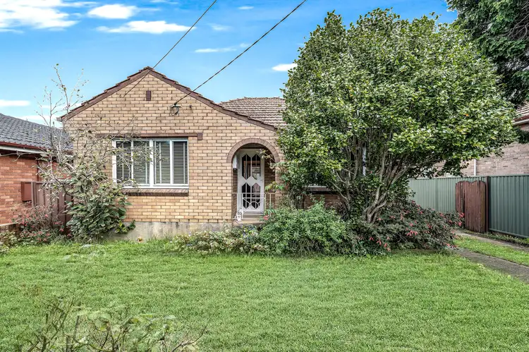 35 Napoleon Street, Riverwood NSW 2210