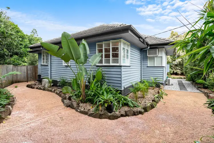 176 Oxley Road, Graceville QLD 4075