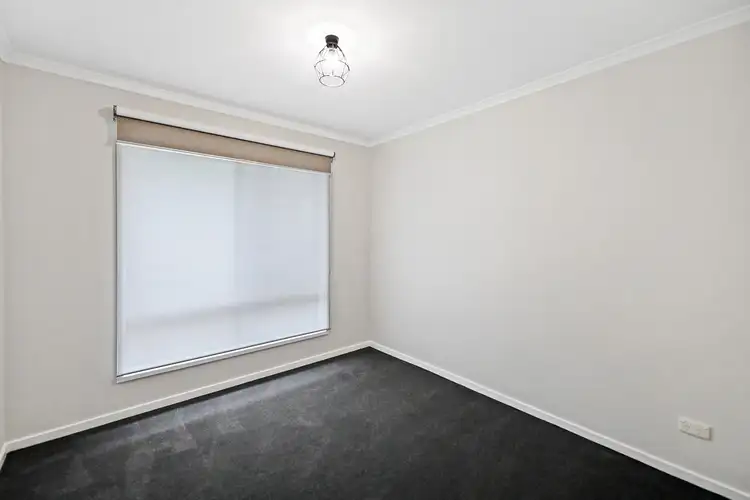 Fifth view of Homely unit listing, 2/14 Main South Road, Drouin VIC 3818