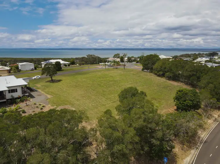 2-4 Cove Boulevard, River Heads QLD 4655