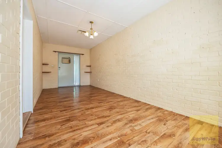 Seventh view of Homely house listing, 34 Lindy Way, Camillo WA 6111