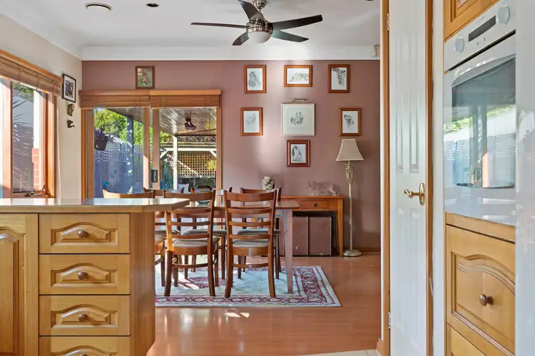 Sixth view of Homely house listing, 8 Captain Cook Close, Skye VIC 3977