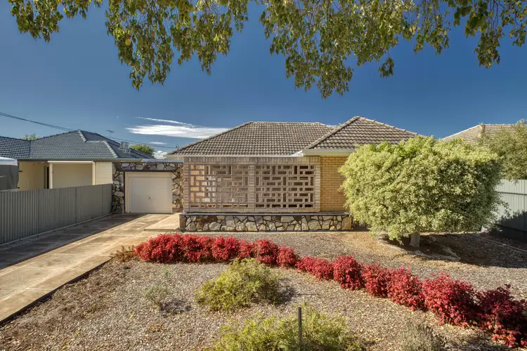 7 Cairns Avenue, Warradale SA 5046
