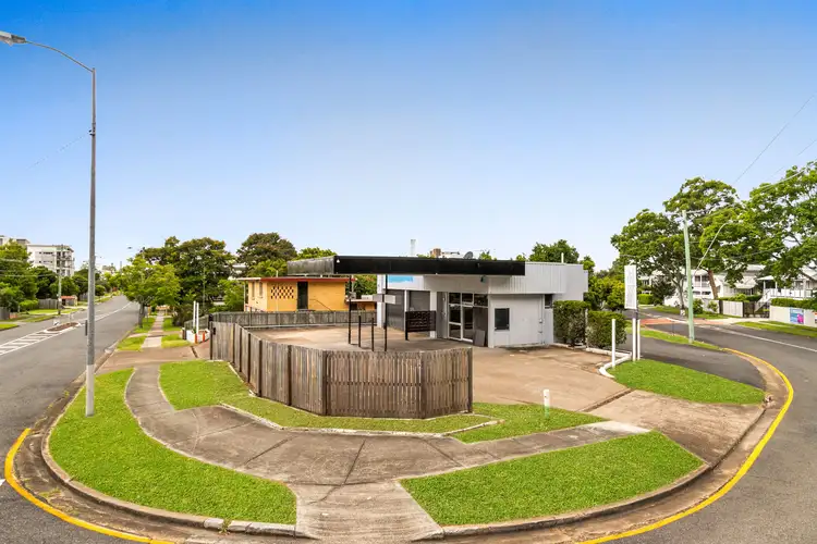 556 Oxley Road