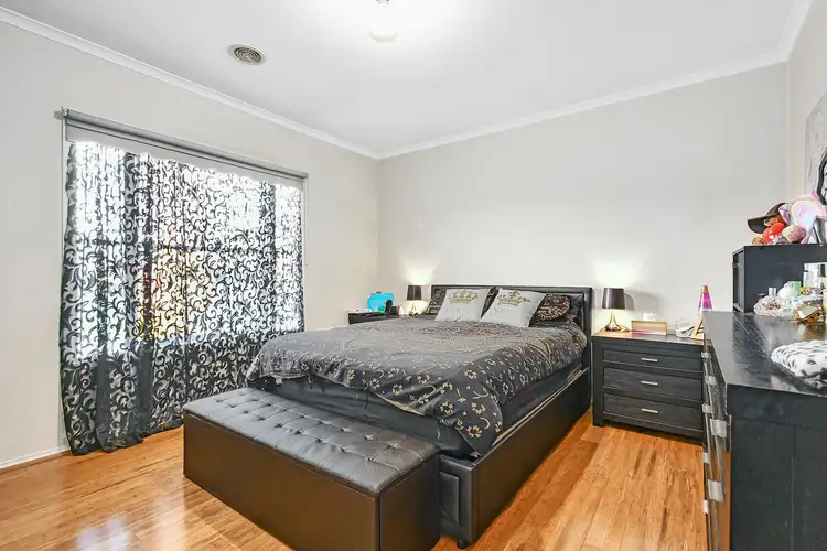 Second view of Homely house listing, 8 Killarney Crescent, Pakenham VIC 3810