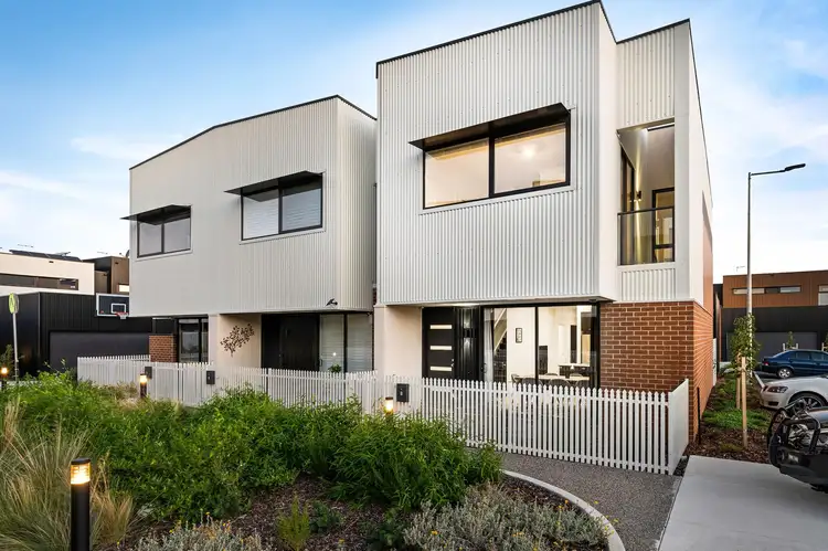 5 Calico Walk, Officer VIC 3809