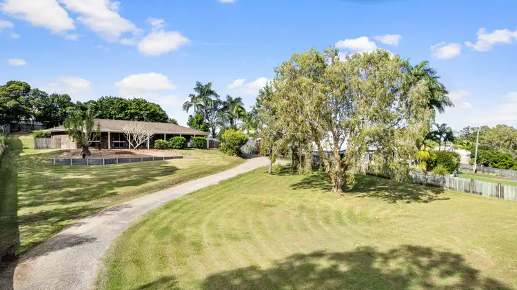 16 Brolga Court, Little Mountain QLD 4551