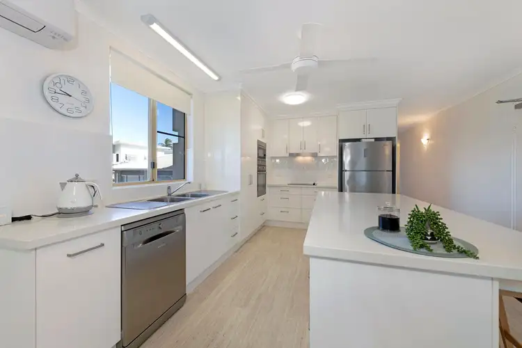 Sixth view of Homely unit listing, 2/102 Miller Street, Bargara QLD 4670